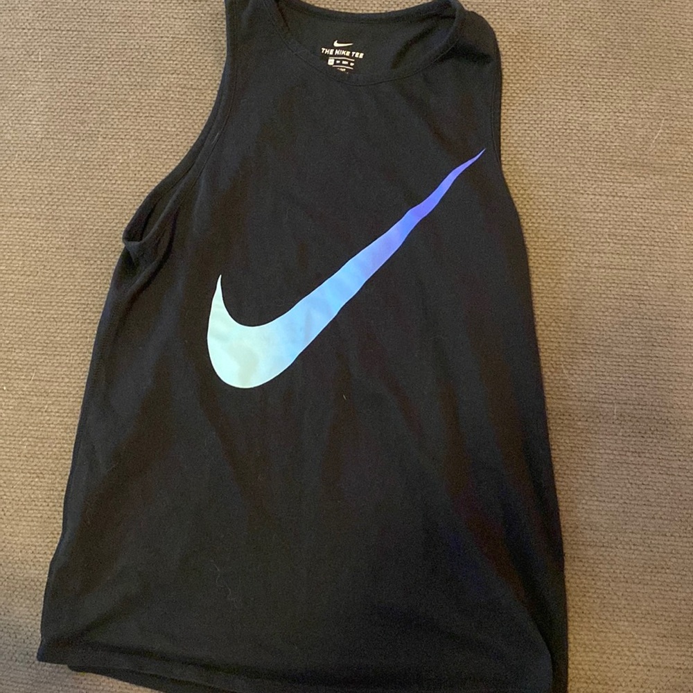 Nike razor back shirt